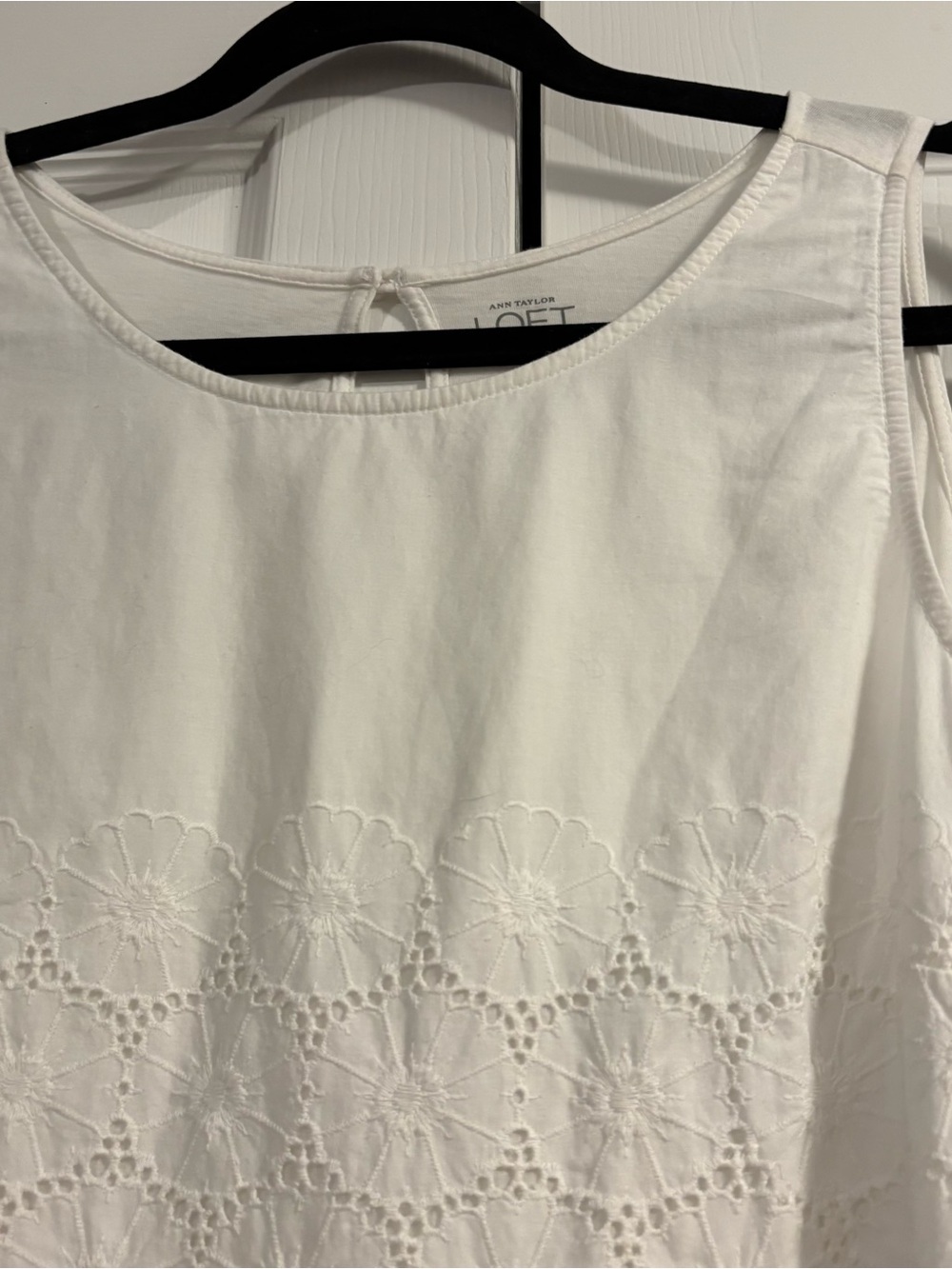LOFT White Floral Eyelet Scoop Neck Sleeveless Cotton Top - Picture 4 of 11